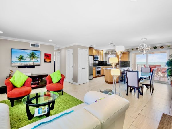 Siesta Key 2 Bedroom Vacation Condo with Ocean Views
