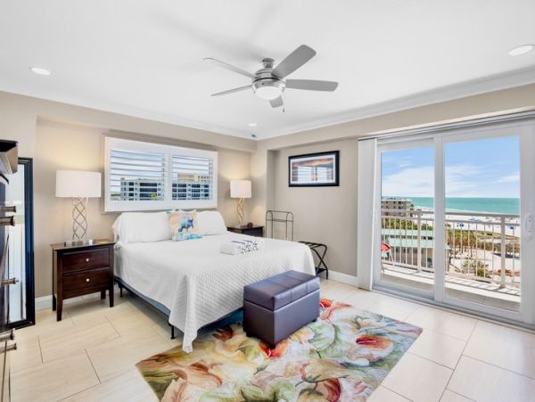 Siesta Key 2 Bedroom Vacation Condo with Ocean Views