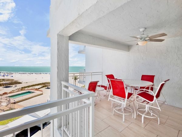 Siesta Key 2 Bedroom Vacation Condo with Ocean Views