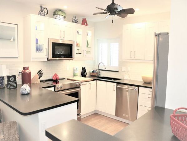 Beachfront Two Bedroom Vacation Rental in Siesta Key
