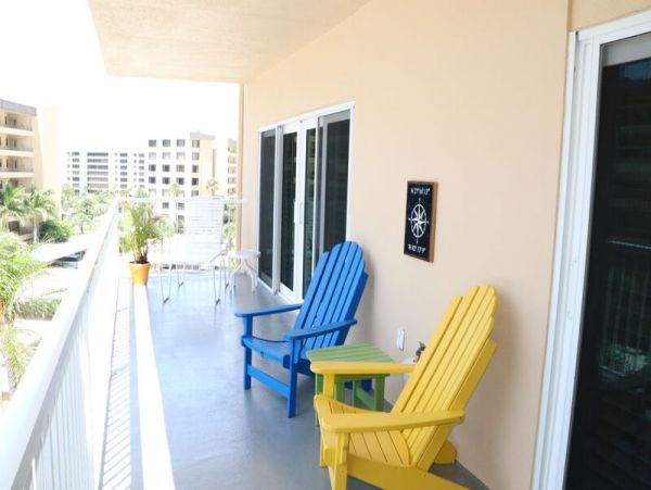 Beachfront Two Bedroom Vacation Rental in Siesta Key