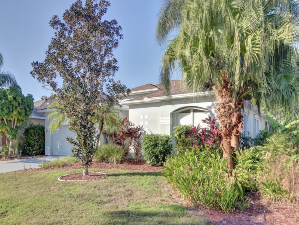 Bradenton Lovely Pool Home Short Drive to Beach