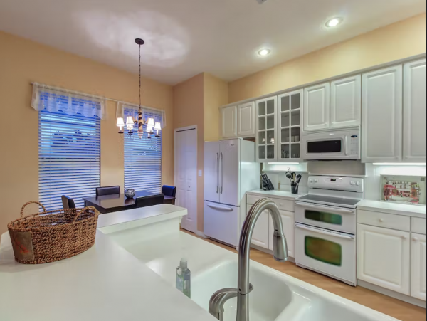 Bradenton Lovely Pool Home Short Drive to Beach