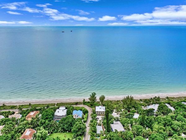 Captiva Vacation Condo Two Bedroom Gulf Front
