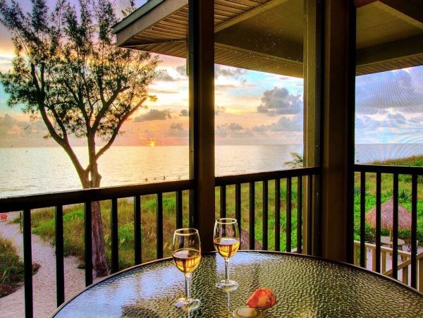 Coastal Penthouse Suite with 1 Bedroom and Full Ocean View