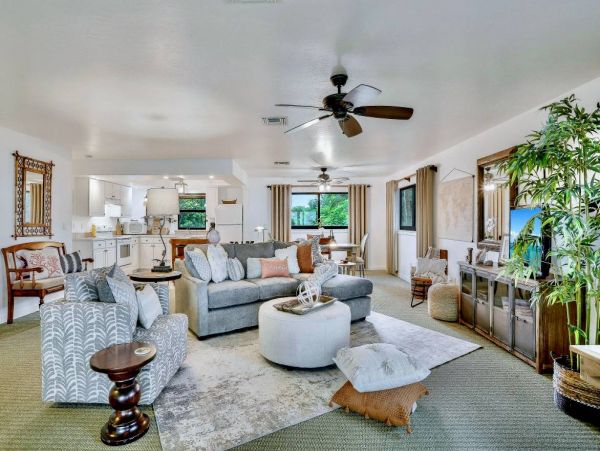 Coastal Penthouse Suite with 1 Bedroom and Full Ocean View