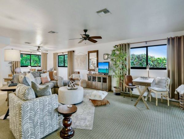 Coastal Penthouse Suite with 1 Bedroom and Full Ocean View