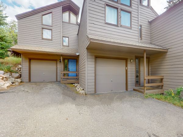 Multi-Level Townhome with 2 Bedrooms Plus Loft