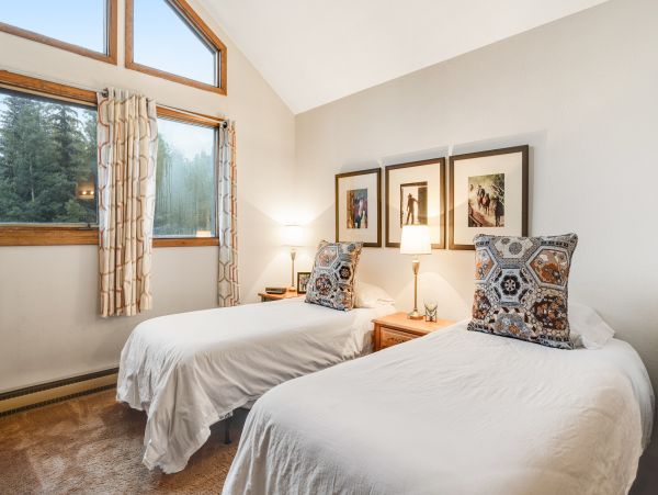 Multi-Level Townhome with 2 Bedrooms Plus Loft