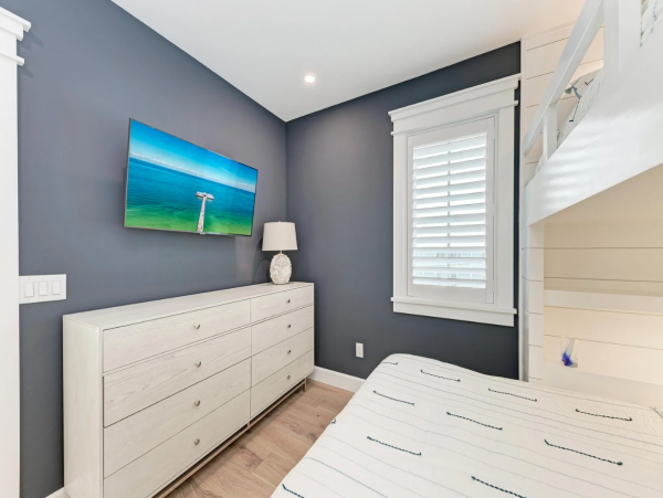 You'll Love this Luxury Home One Block to Beach, Private Pool & Spa