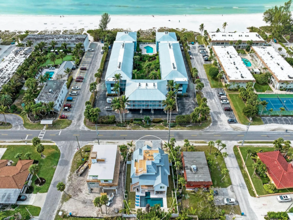 You'll Love this Luxury Home One Block to Beach, Private Pool & Spa