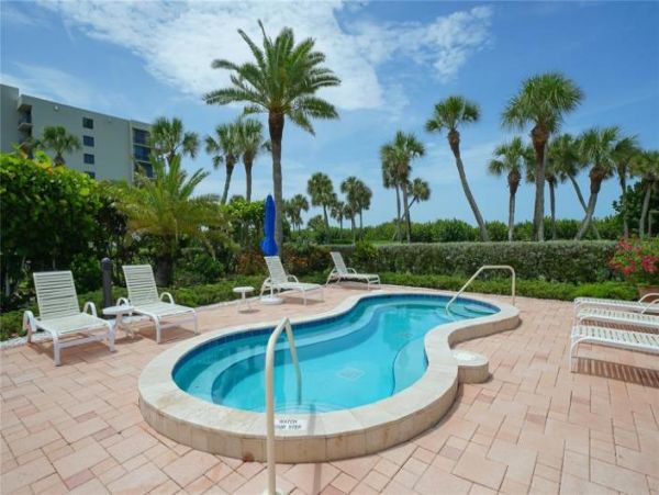 Exceptional Beachplace Full Gulf View unit