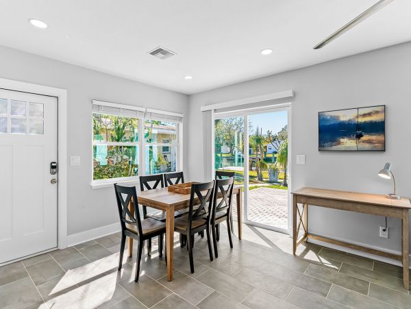 Indian Rocks Vacation Home Three Bedroom Walk to Beach