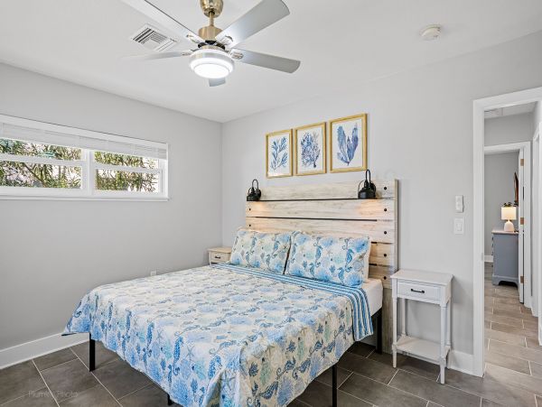 Indian Rocks Vacation Home Three Bedroom Walk to Beach