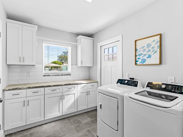 Indian Rocks Vacation Home Three Bedroom Walk to Beach
