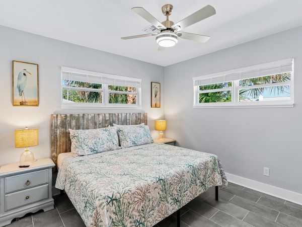 Indian Rocks Vacation Home Three Bedroom Walk to Beach