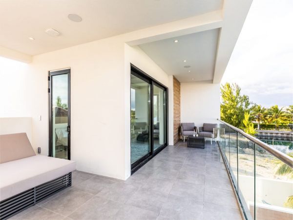 Luxury 3 Bedroom Home with Canal View in Turks and Caicos
