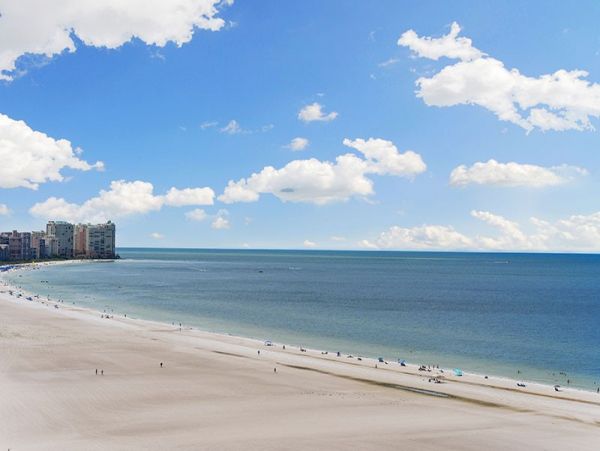 Wonderful Penthouse with Unobstructed Views of Beach & Gulf