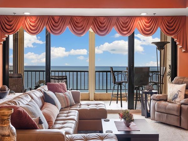 Wonderful Penthouse with Unobstructed Views of Beach & Gulf