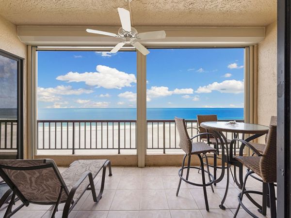 Wonderful Penthouse with Unobstructed Views of Beach & Gulf