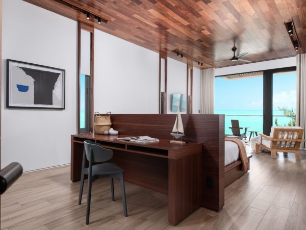 Turks and Caicos Beachfront Vacation Home Six Bedroom