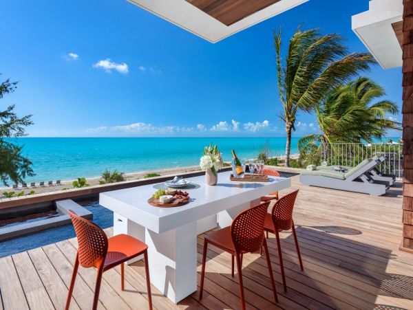 Turks and Caicos Beachfront Vacation Home Six Bedroom