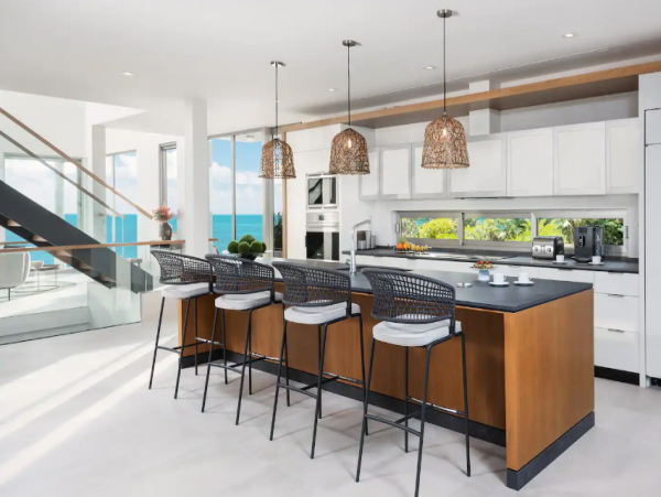 Ocean-front Luxury 5 Bedroom Villa in Turks and Caicos