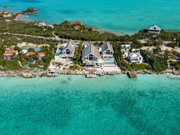 Ocean-front Luxury 5 Bedroom Villa in Turks and Caicos
