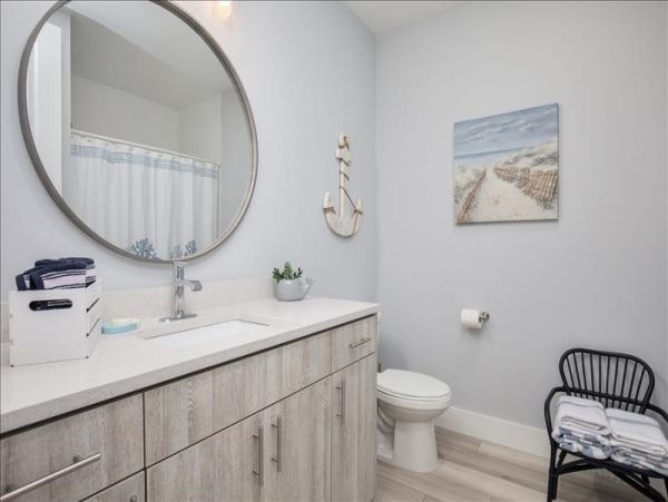Madeira Beach Vacation Condo Three Bedroom Walk to Beach