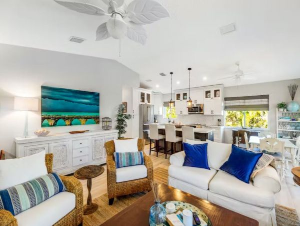 Islamorada Canalfront Vacation Pool Home with Boat Dock