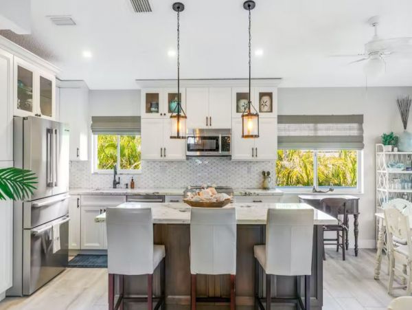 Islamorada Canalfront Vacation Pool Home with Boat Dock