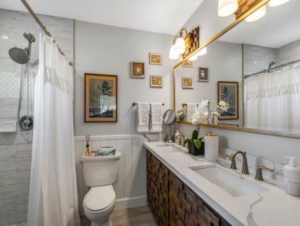 Islamorada Canalfront Vacation Pool Home with Boat Dock
