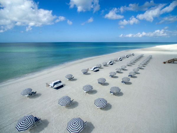 Beach View One Bedroom Luxury Vacation Condo in Longboat Key