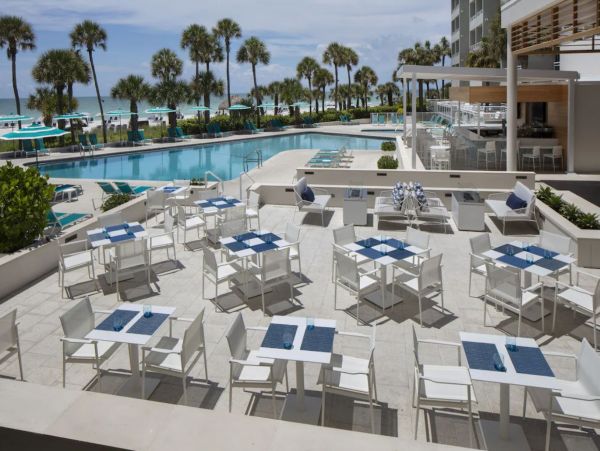 Beach View One Bedroom Luxury Vacation Condo in Longboat Key