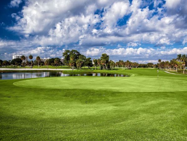 Spacious One Bedroom Vacation Condo in Longboat Key Sleeps 5