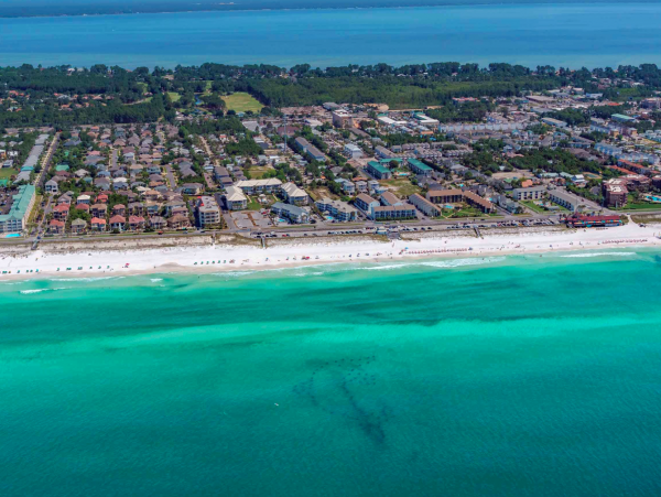 Beautiful Six Bedroom Home in Miramar Beach