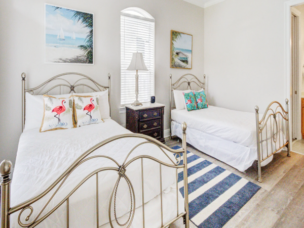 Lovely Home with 5 Bedrooms Plus 2 Bunk Rooms