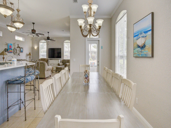 Lovely Home with 5 Bedrooms Plus 2 Bunk Rooms