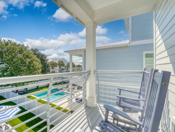 Destin Vacation Home Eight Bedroom Walk to Beach