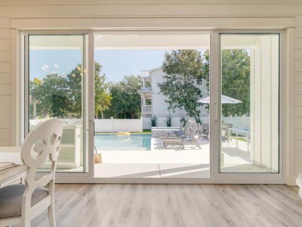 Destin Vacation Home Eight Bedroom Walk to Beach