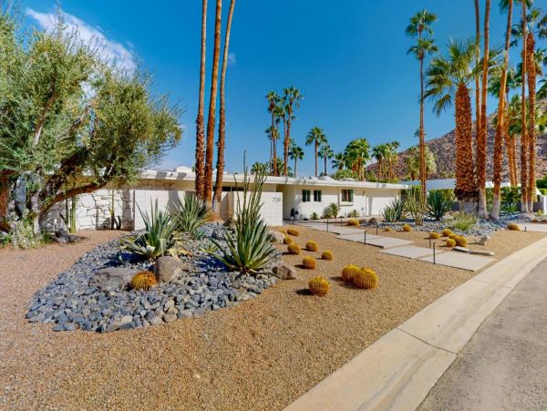 Mid-Century Modern Home with 5 Bedrooms & Pool