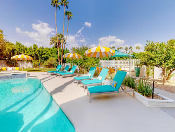 Mid-Century Modern Home with 5 Bedrooms & Pool