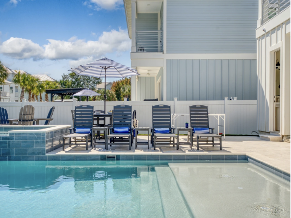 Walk to the Beach Eight Bedroom Vacation Home in Destin