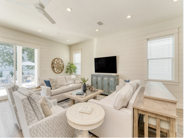 Walk to the Beach Eight Bedroom Vacation Home in Destin