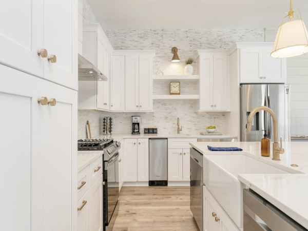 Walk to the Beach Eight Bedroom Vacation Home in Destin
