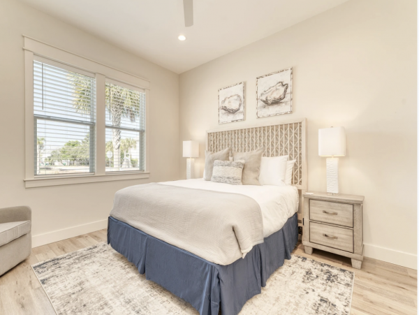 Walk to the Beach Eight Bedroom Vacation Home in Destin
