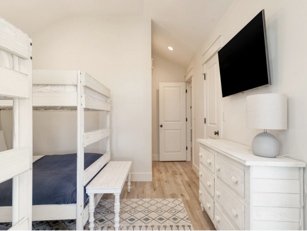 Walk to the Beach Eight Bedroom Vacation Home in Destin