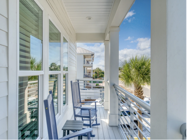 Walk to the Beach Eight Bedroom Vacation Home in Destin