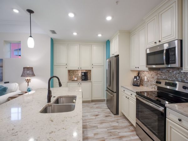 Bradenton Vacation Penthouse Three Bedroom Bay Views