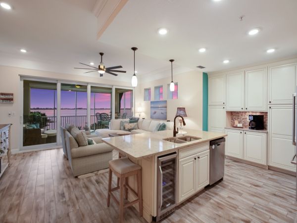 Bradenton Vacation Penthouse Three Bedroom Bay Views